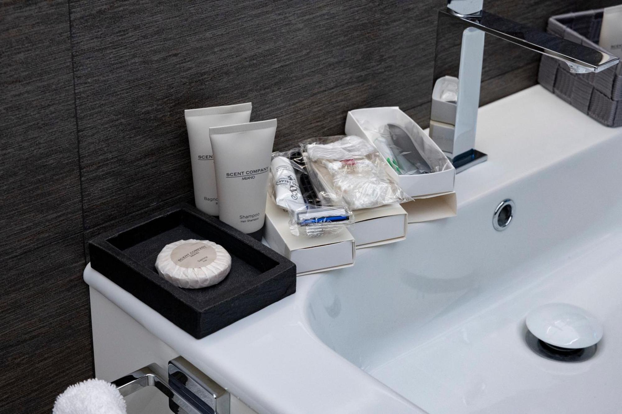 Suite17 - Luxury Guesthouse 지오비나조 외부 사진