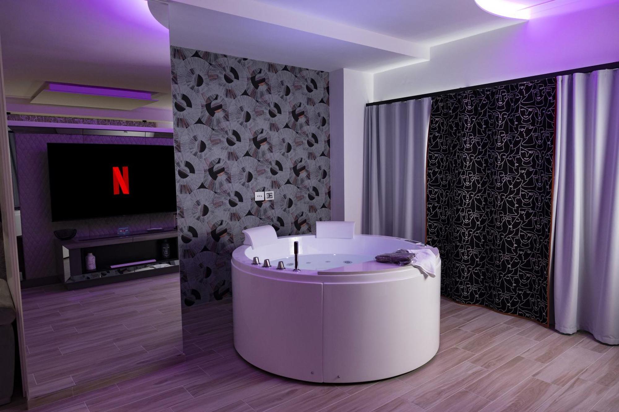 Suite17 - Luxury Guesthouse 지오비나조 외부 사진